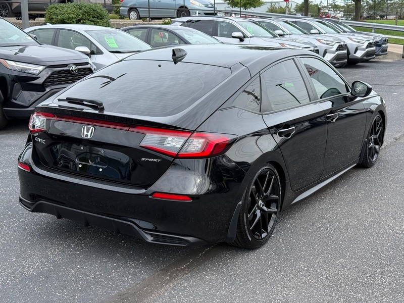 Honda Civic Hatchback Vehicle Image 03