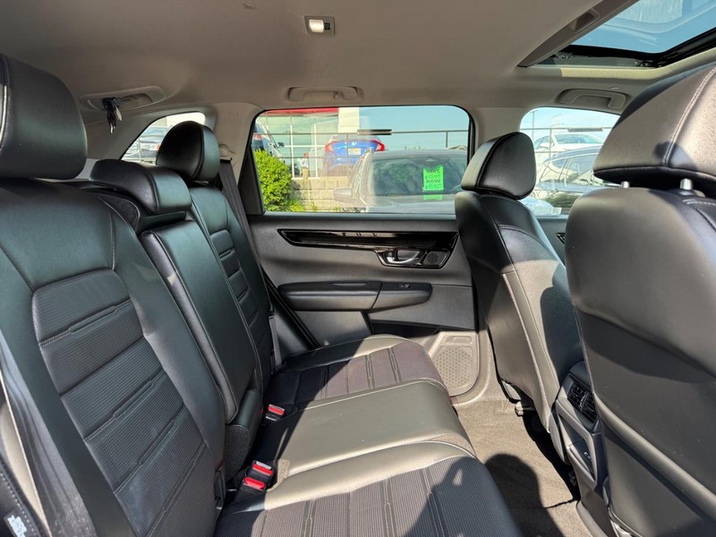 Honda CR-V Vehicle Image 11
