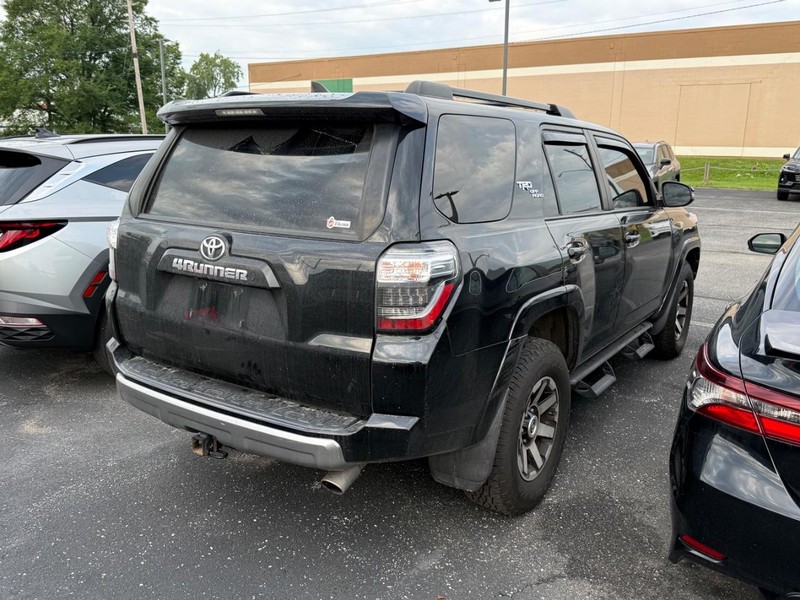 Toyota 4Runner Vehicle Image 04