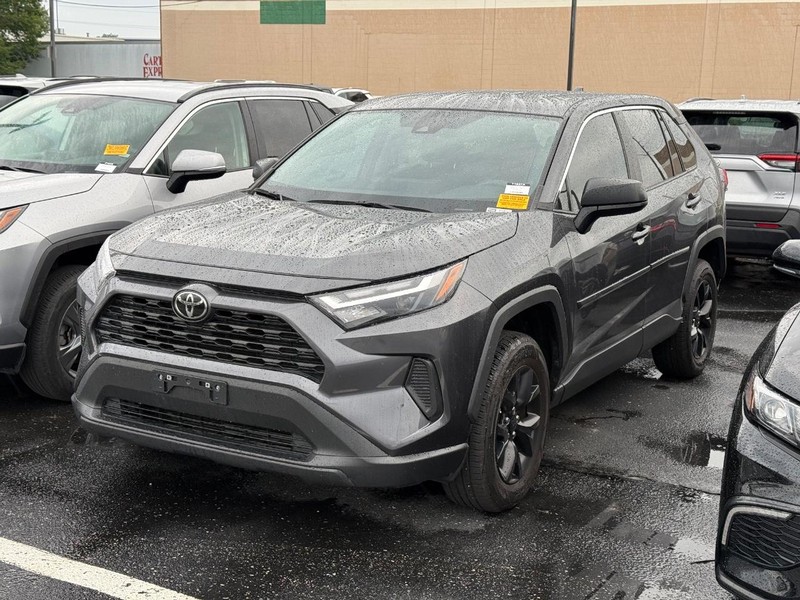 Toyota RAV4 Vehicle Image 02