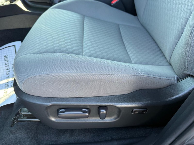 Toyota Tacoma 4WD Vehicle Image 23