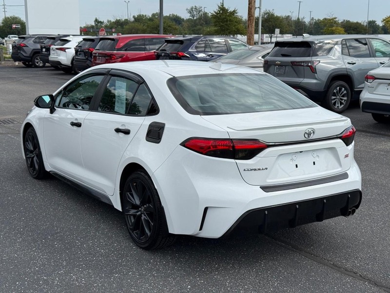 Toyota Corolla Vehicle Image 05
