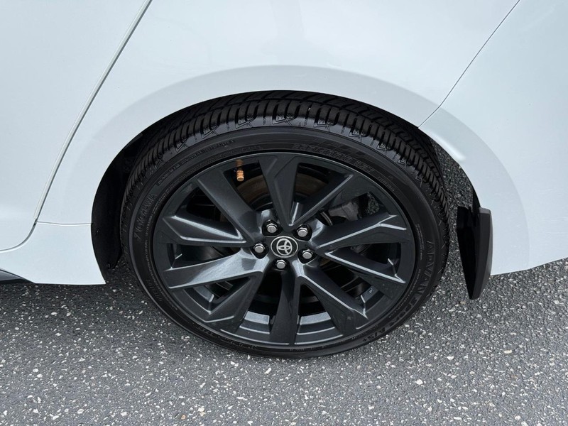 Toyota Corolla Vehicle Image 06