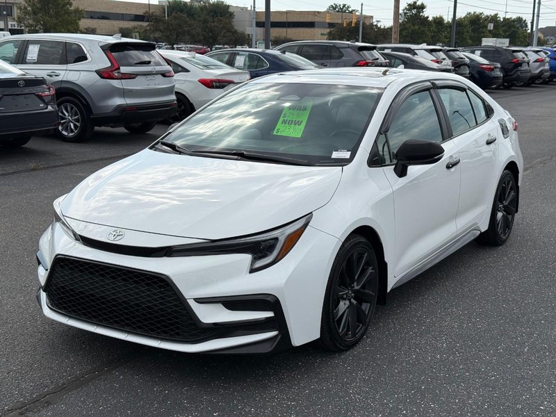Toyota Corolla Vehicle Image 08