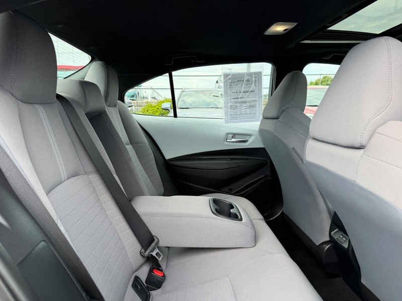Toyota Corolla Vehicle Image 10