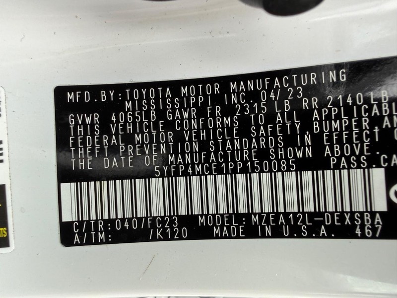 Toyota Corolla Vehicle Image 26