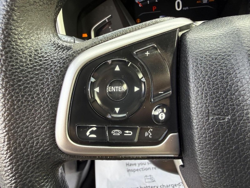 Honda CR-V Vehicle Image 14