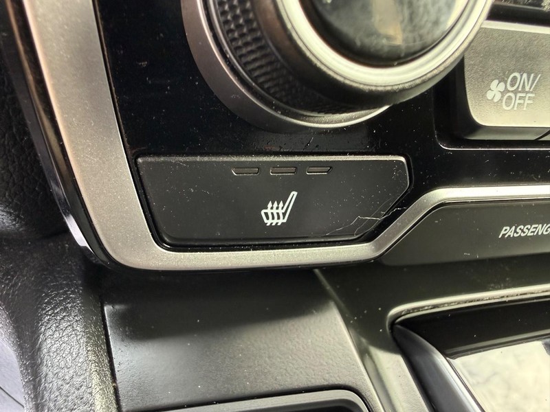 Honda CR-V Vehicle Image 17