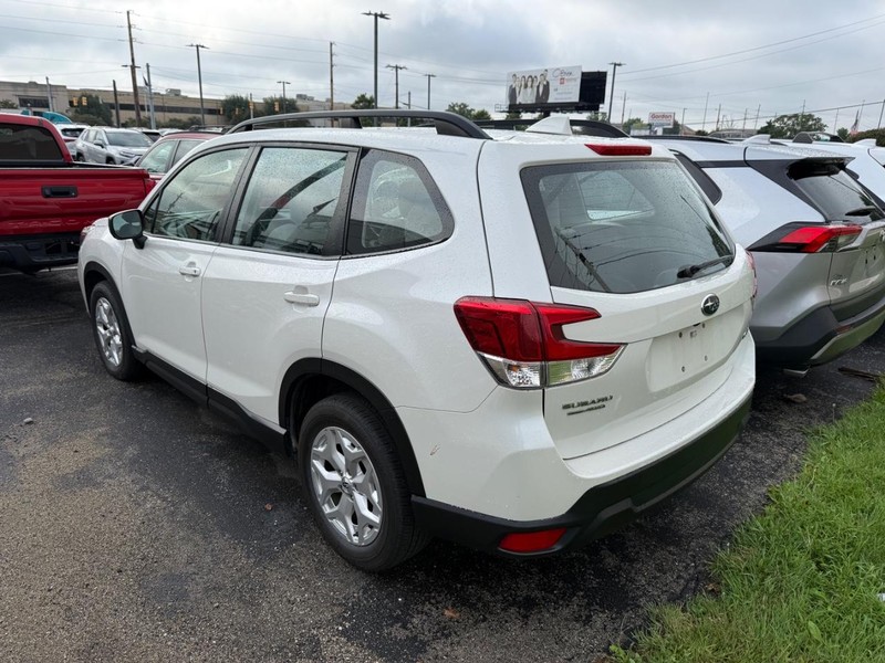 Subaru Forester Vehicle Image 04