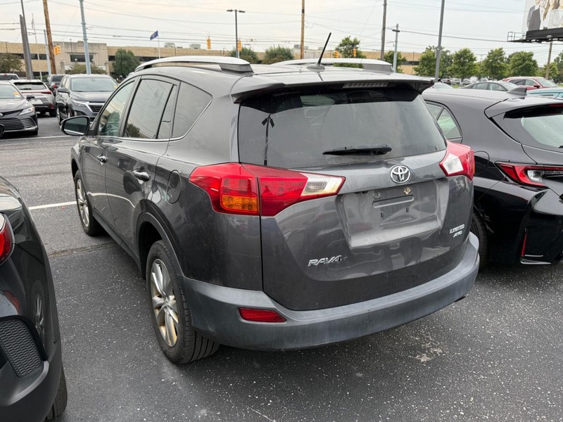 Toyota RAV4 Vehicle Image 03