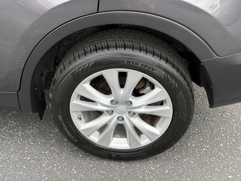 Toyota RAV4 Vehicle Image 06