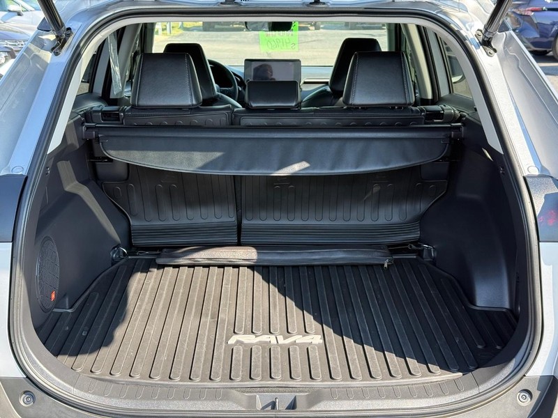 Toyota RAV4 Vehicle Image 07