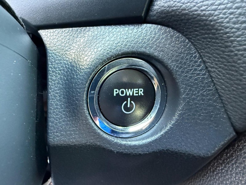 Toyota RAV4 Vehicle Image 17