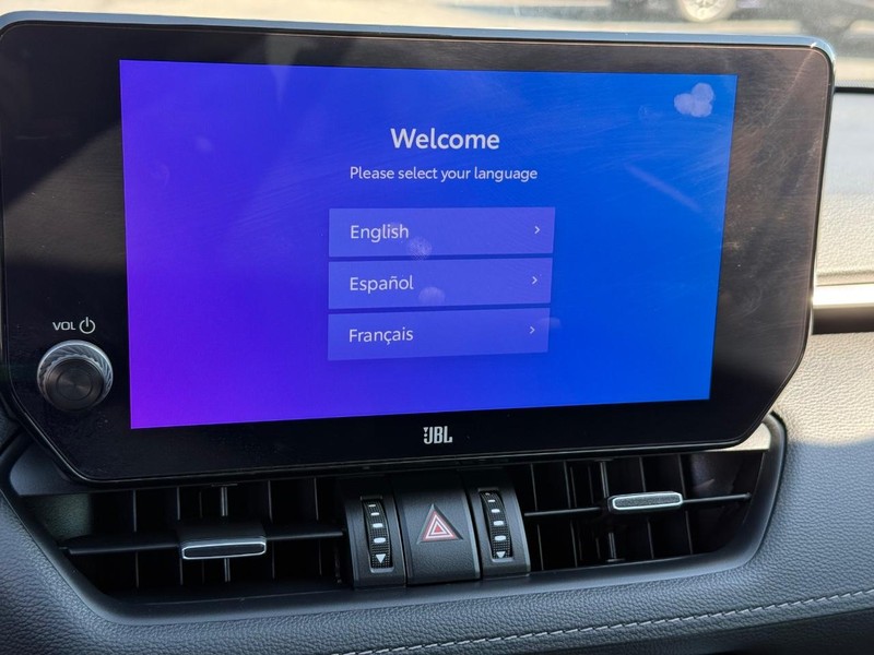 Toyota RAV4 Vehicle Image 19