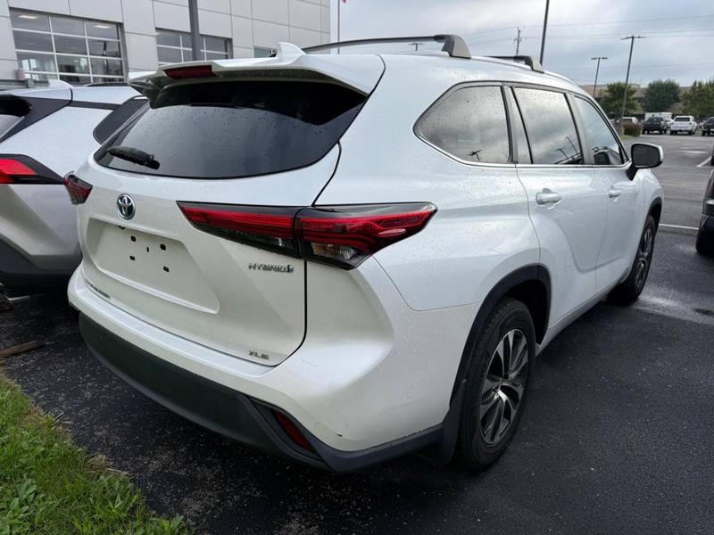 Toyota Highlander Vehicle Image 04