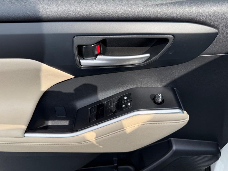 Toyota Highlander Vehicle Image 27