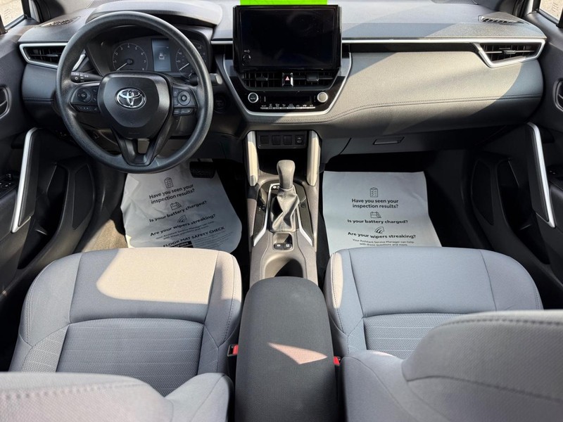 Toyota Corolla Cross Vehicle Image 11