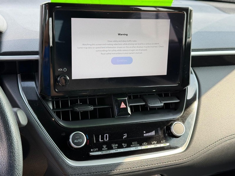 Toyota Corolla Cross Vehicle Image 16