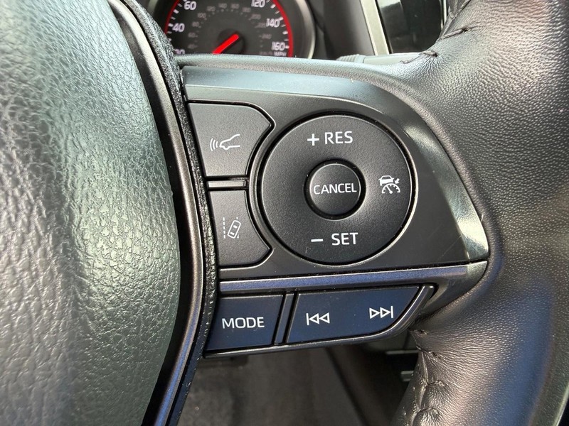 Toyota Camry Vehicle Image 14
