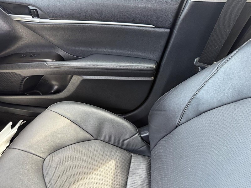 Toyota Camry Vehicle Image 20