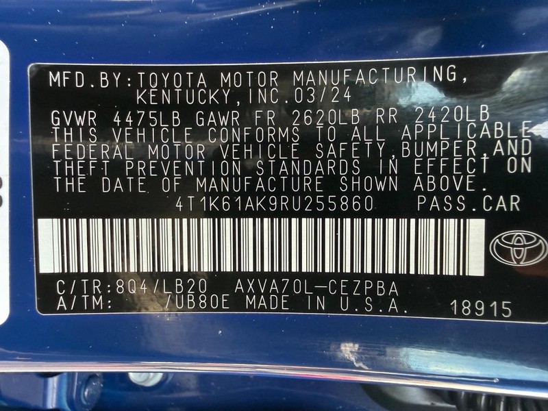 Toyota Camry Vehicle Image 25