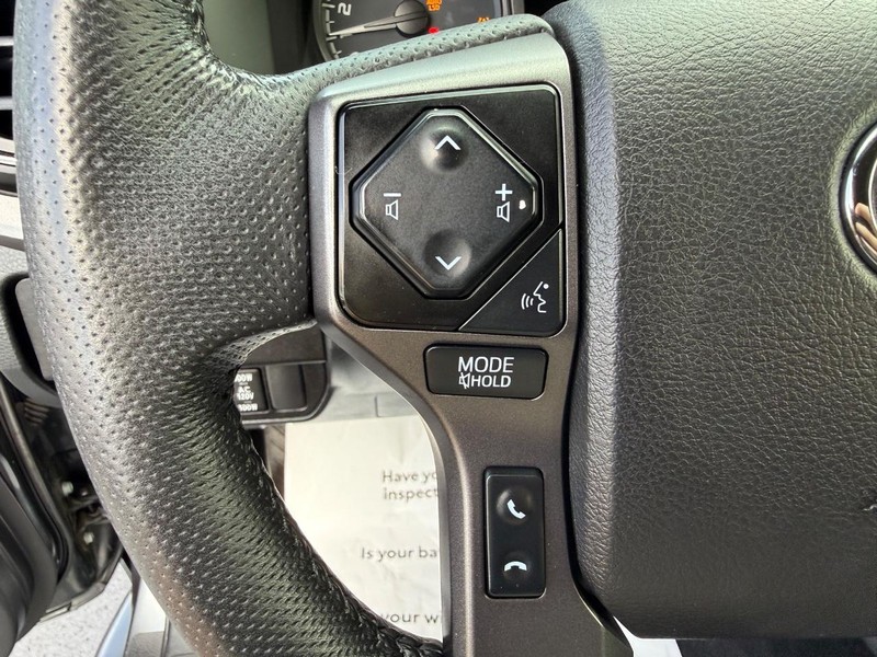 Toyota Tacoma 4WD Vehicle Image 13