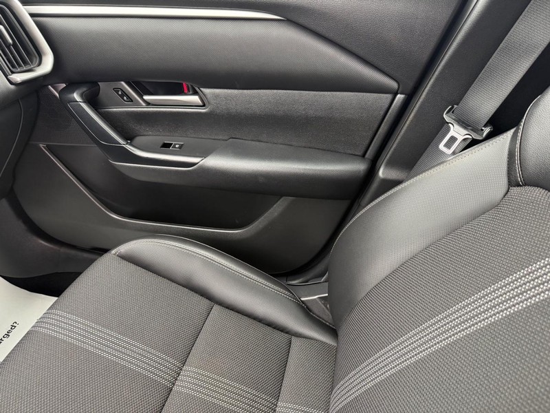 Mazda CX-50 Hybrid Vehicle Image 22