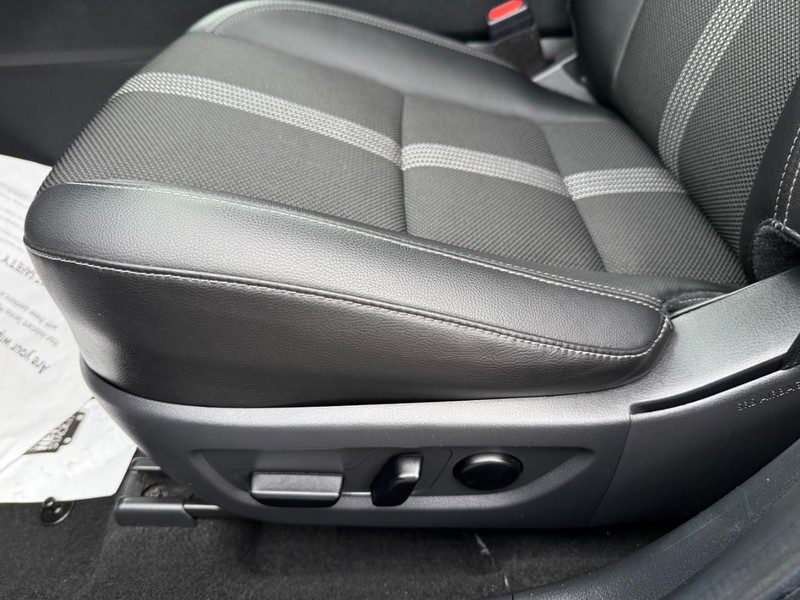 Mazda CX-50 Hybrid Vehicle Image 26