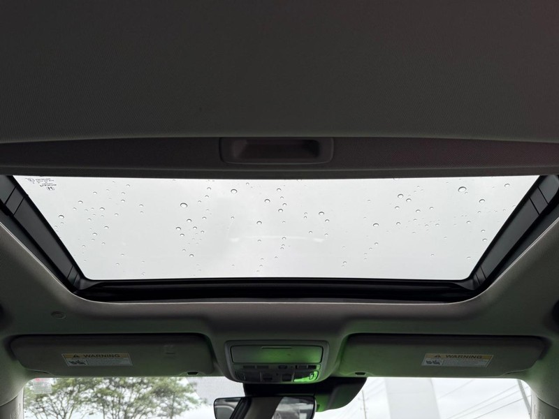 Honda Accord Sedan Vehicle Image 11