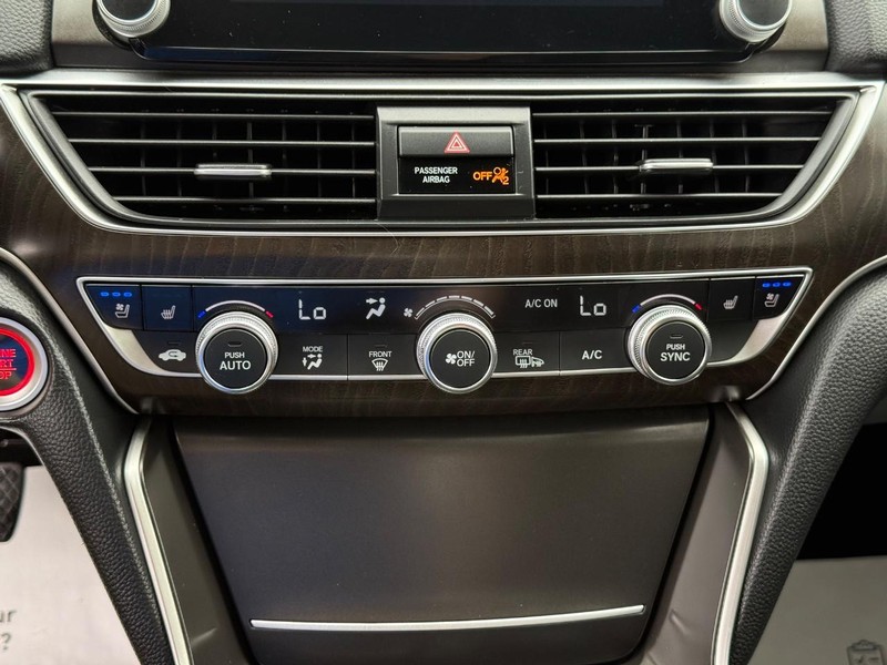 Honda Accord Sedan Vehicle Image 20