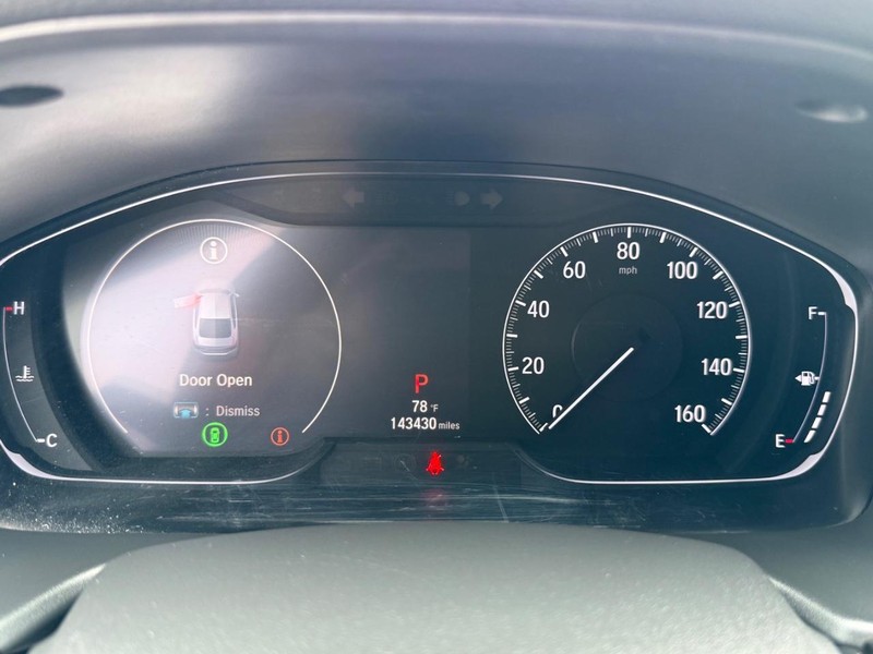 Honda Accord Sedan Vehicle Image 24