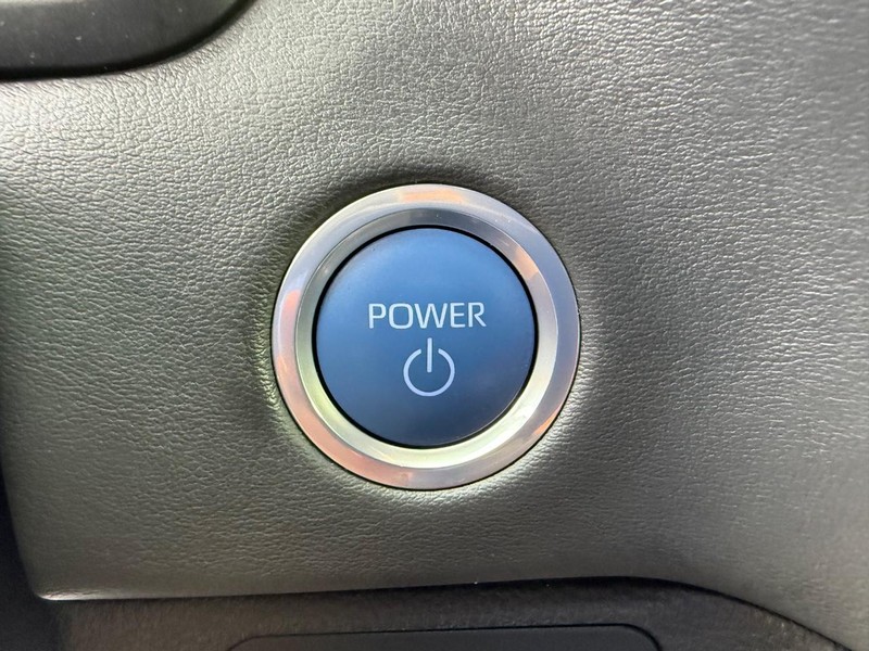 Toyota Tundra 4WD Vehicle Image 15