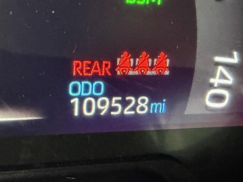 Toyota RAV4 Vehicle Image 26