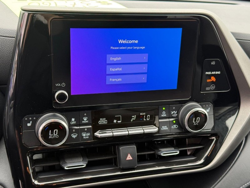 Toyota Highlander Vehicle Image 20