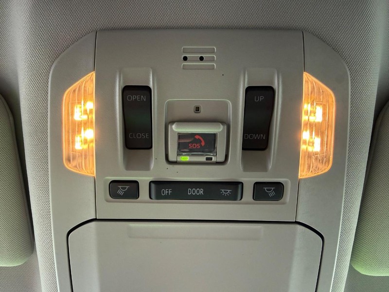 Toyota Highlander Vehicle Image 24