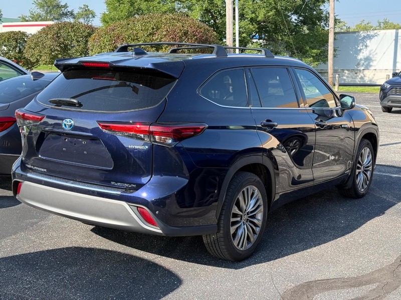 Toyota Highlander Vehicle Image 04