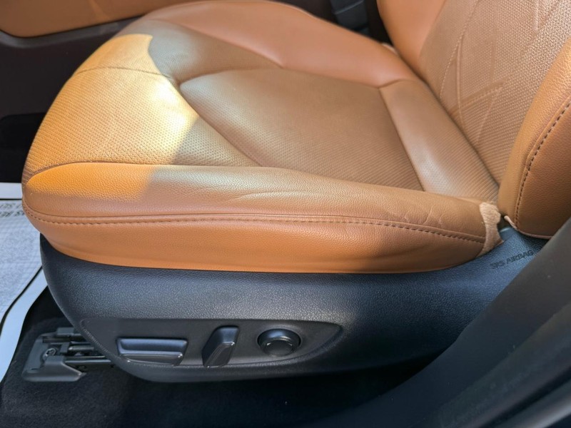 Toyota Highlander Vehicle Image 28