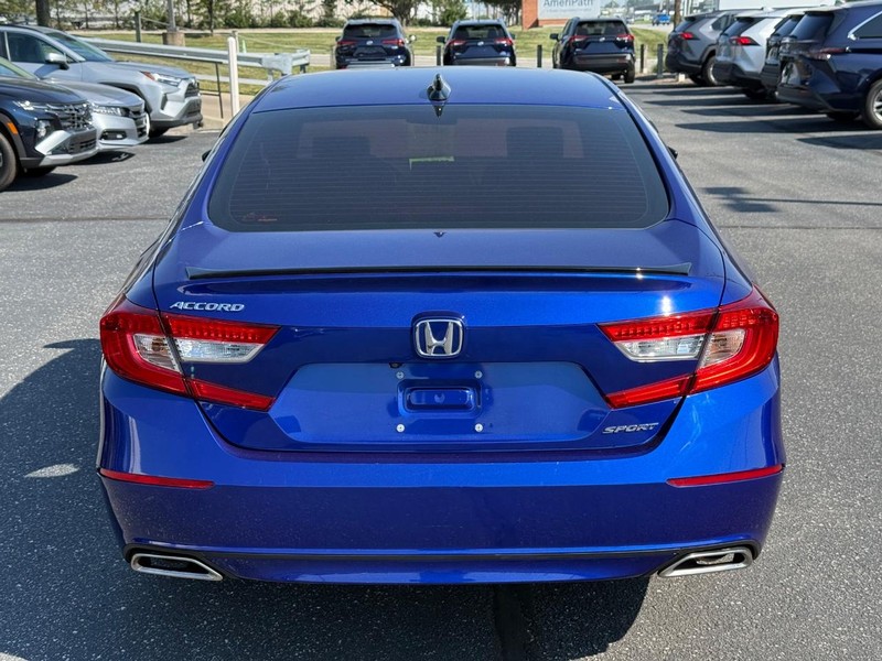 Honda Accord Sedan Vehicle Image 04