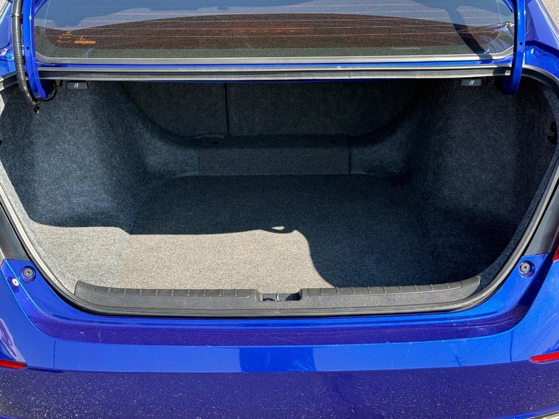 Honda Accord Sedan Vehicle Image 07