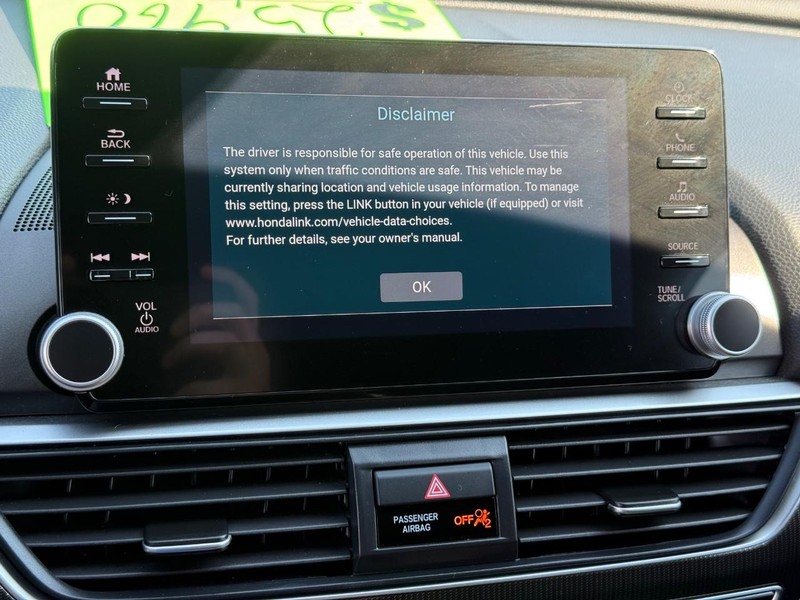 Honda Accord Sedan Vehicle Image 16