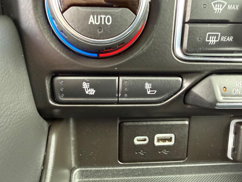 Chevrolet Tahoe Vehicle Image 19