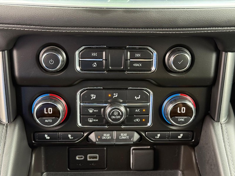 Chevrolet Tahoe Vehicle Image 22