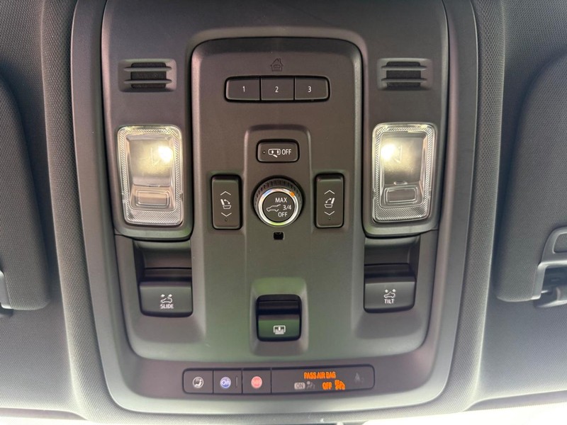 Chevrolet Tahoe Vehicle Image 25