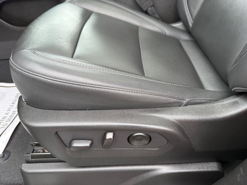 Chevrolet Tahoe Vehicle Image 29