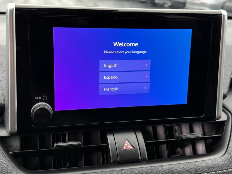Toyota RAV4 Vehicle Image 15