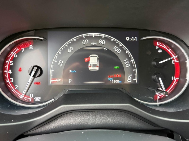 Toyota RAV4 Vehicle Image 20