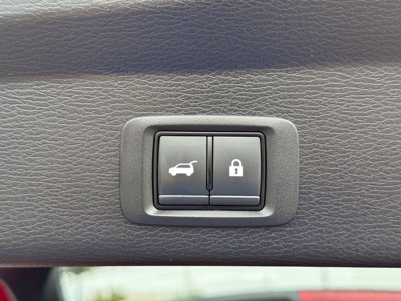 Mitsubishi Outlander Vehicle Image 08