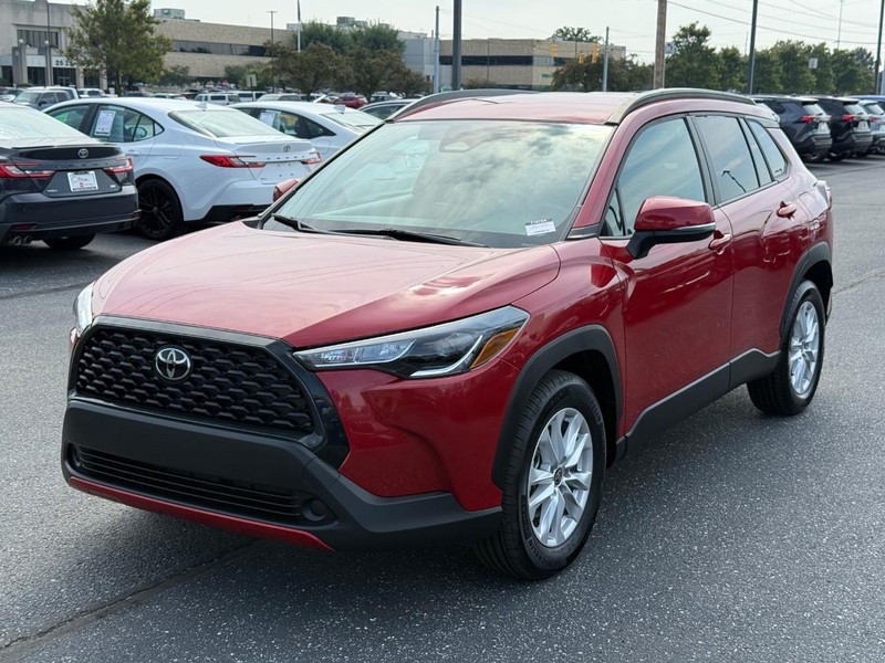 Toyota Corolla Cross Vehicle Image 08