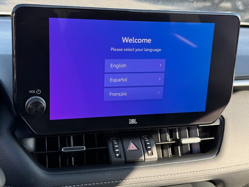 Toyota RAV4 Vehicle Image 19