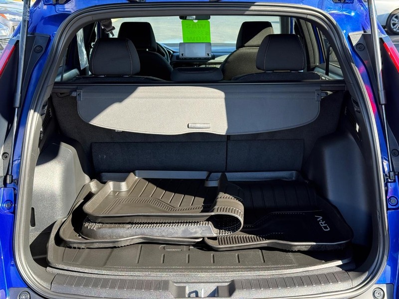 Honda CR-V Hybrid Vehicle Image 07
